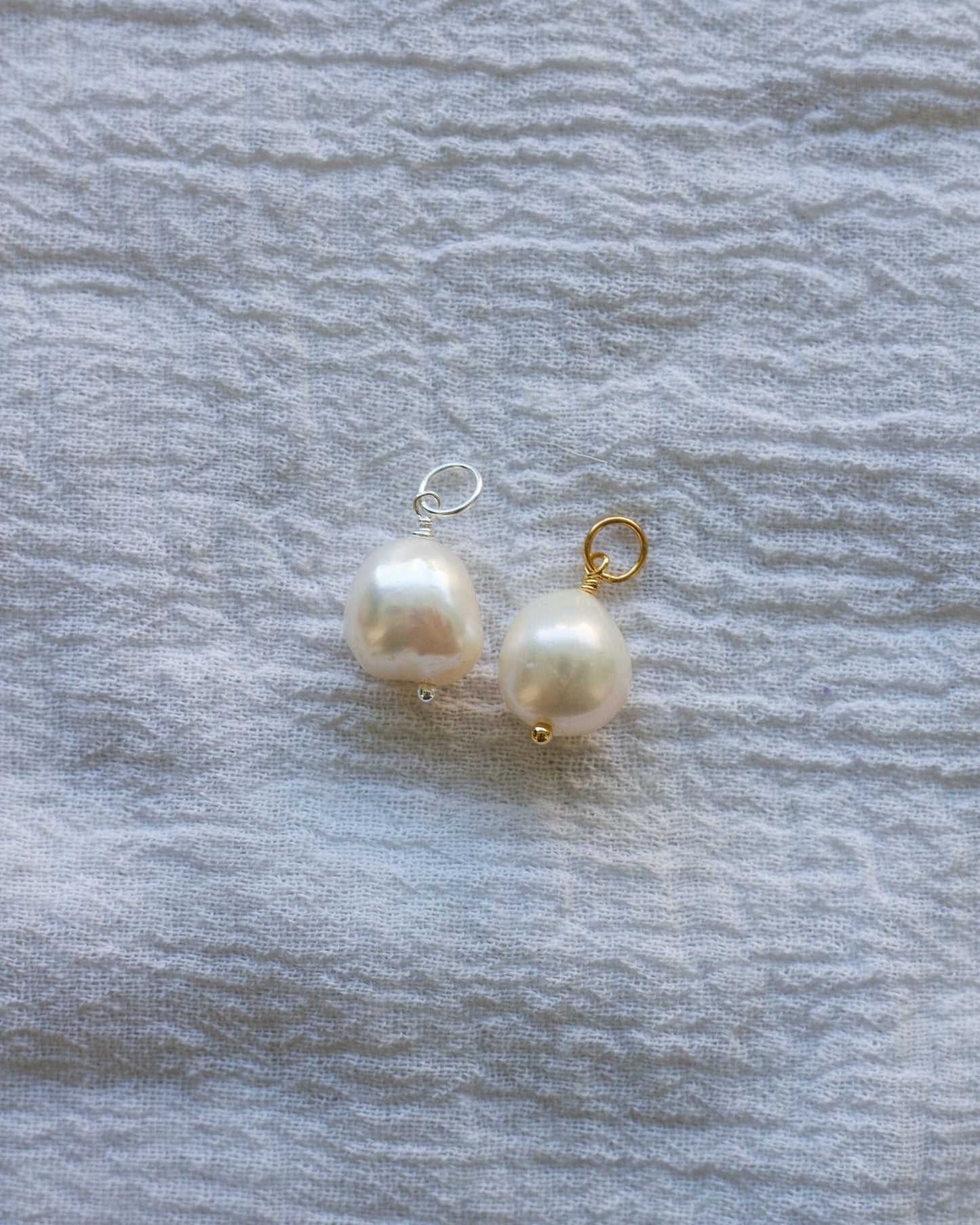 Freshwater Baroque Shape Pearl Charm, CH39