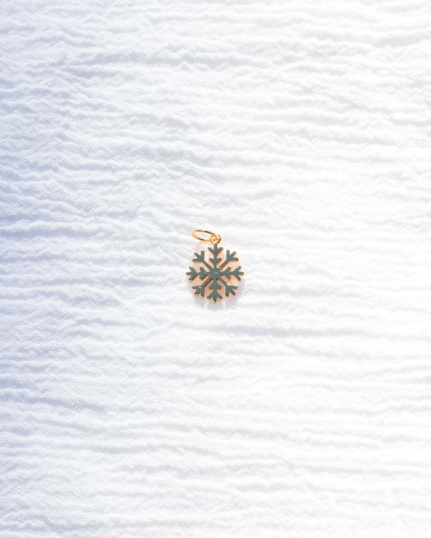 Snowflake Charm, CH46